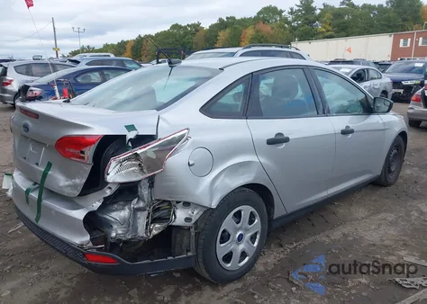 2018 Ford Focus S из США, поврежденный, VIN 1FADP3E29JL329195